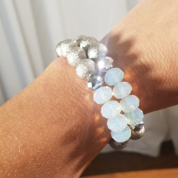 Jewelry - Set of 2 Bracelets